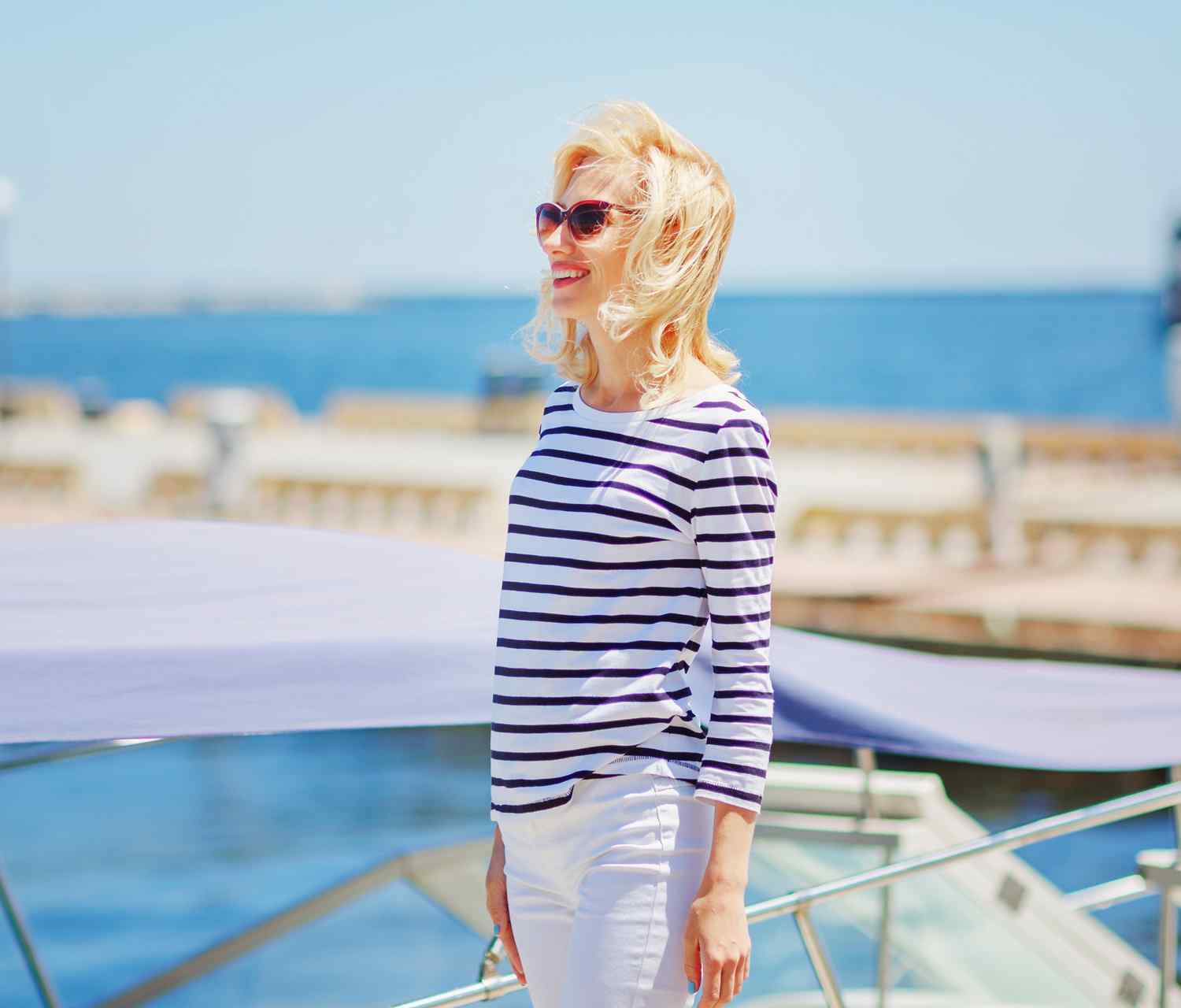 https://aqualogcharters.com/wp-content/uploads/2023/01/image_04_about.jpg