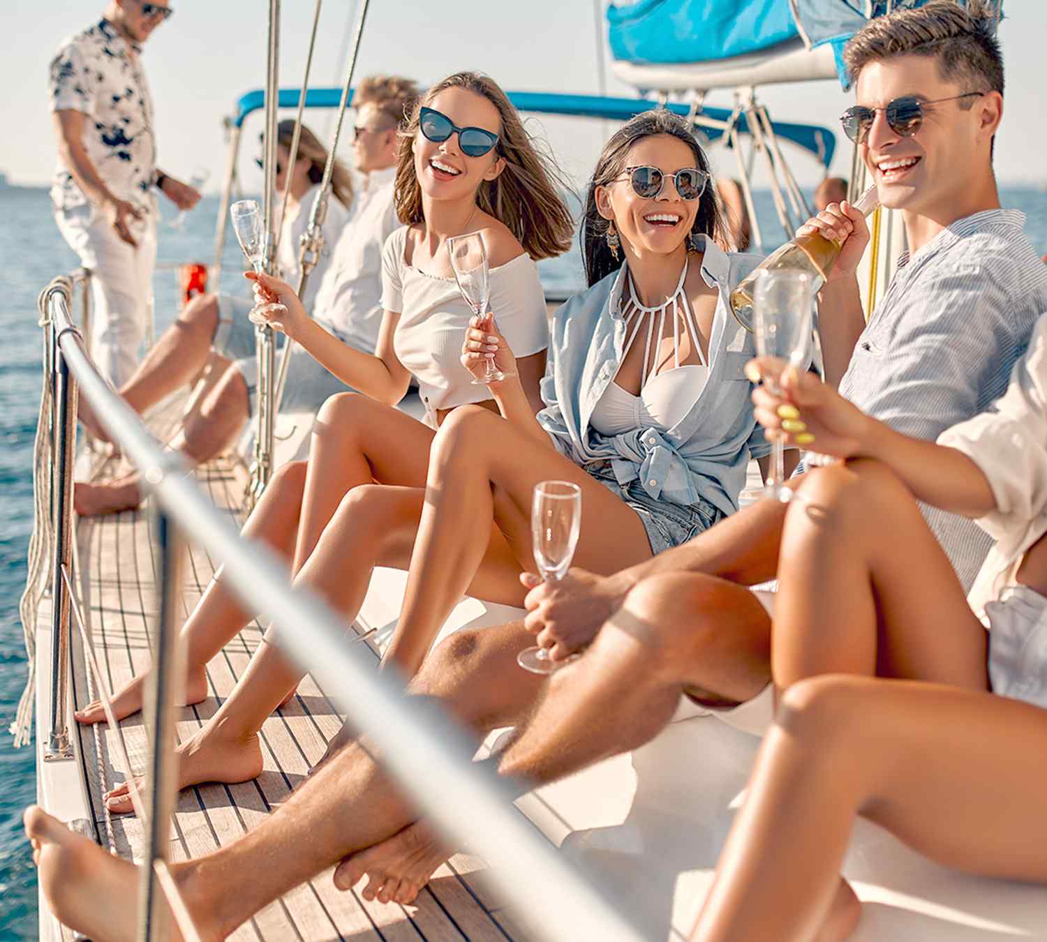 https://aqualogcharters.com/wp-content/uploads/2023/01/slider_image_06.jpg
