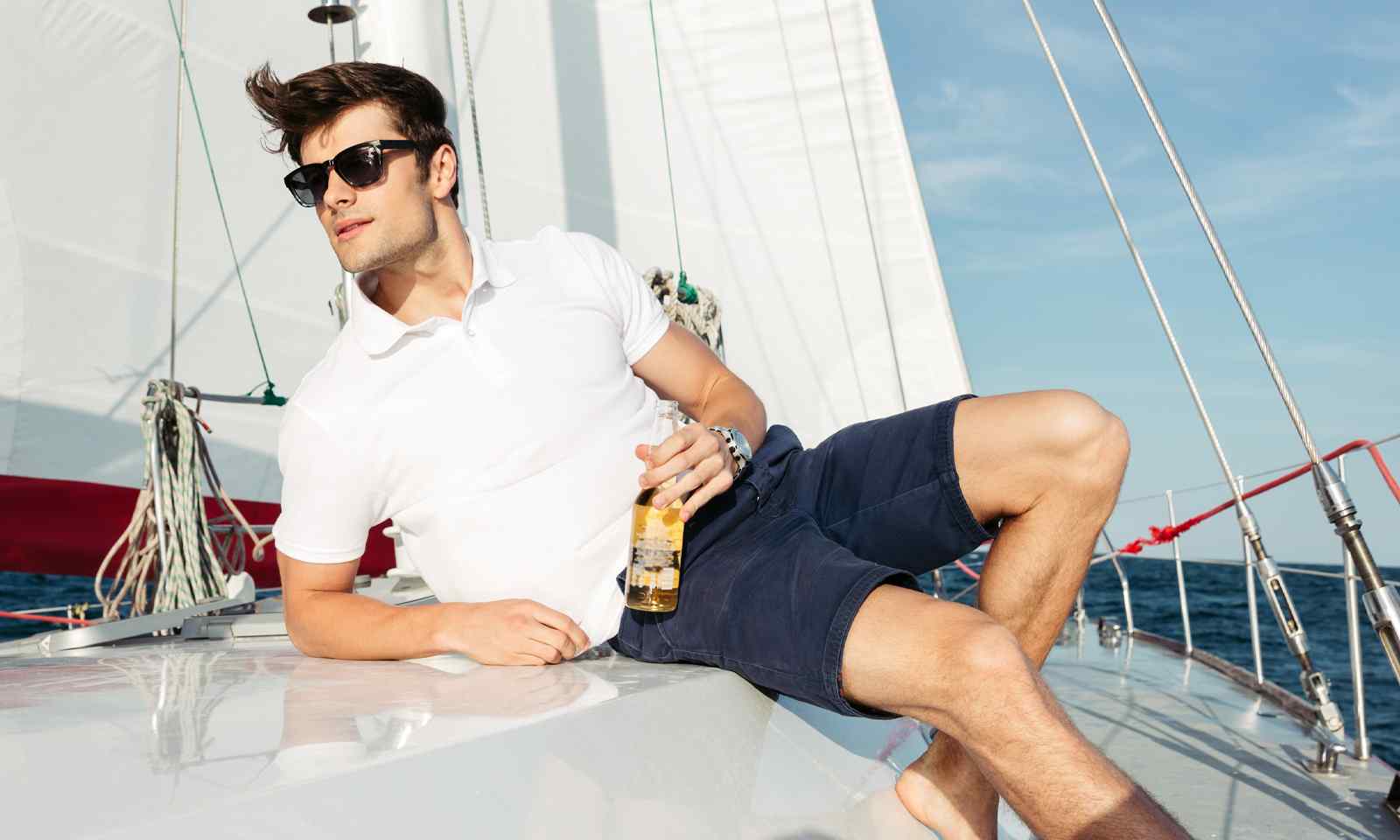 https://aqualogcharters.com/wp-content/uploads/2023/02/image_01_single_service.jpg